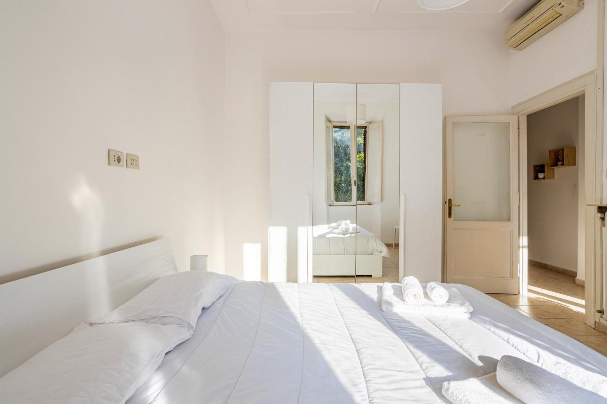 Appartement La Dolce - Stone's Throw From The Center Rome